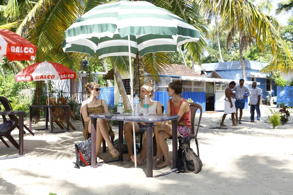 Marari Neena Beach Homestay Mararikulam Eksteriør billede